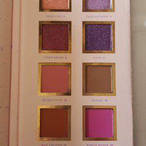 Alamar Spanglish Eyeshadow Palette